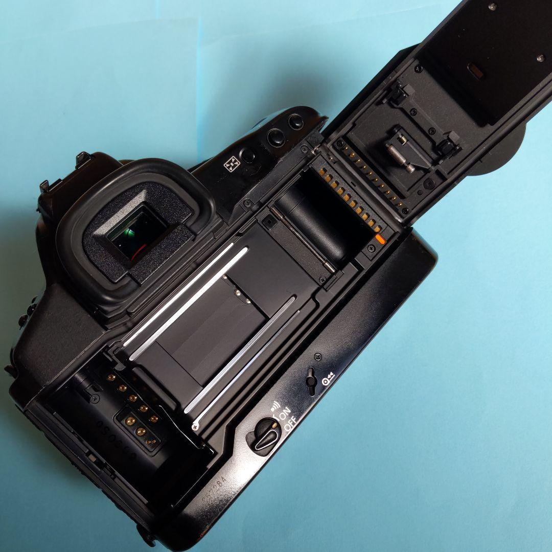 Canon EOS-1 V PB-E2 EF50/28-135mm キヤノン