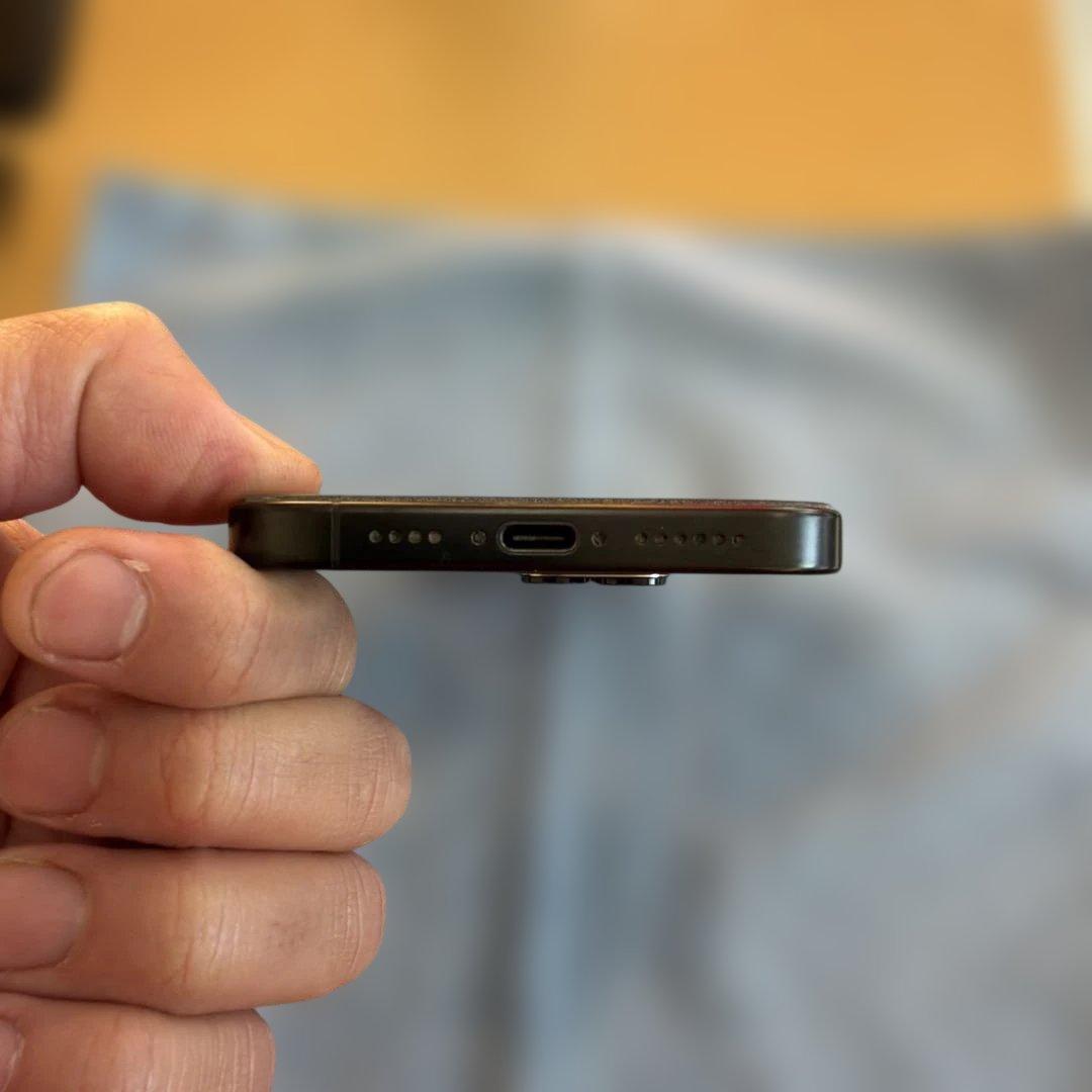 iPhone16pro max 256gb SIMフリー