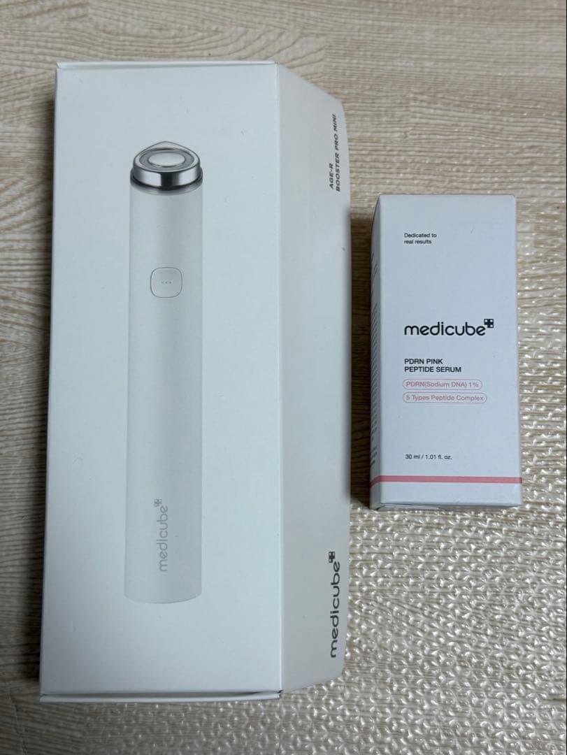 メディキューブ AGE-R ブースタープロミニ 美顔器　PDRN美容液