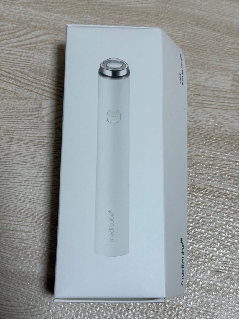 メディキューブ AGE-R ブースタープロミニ 美顔器　PDRN美容液