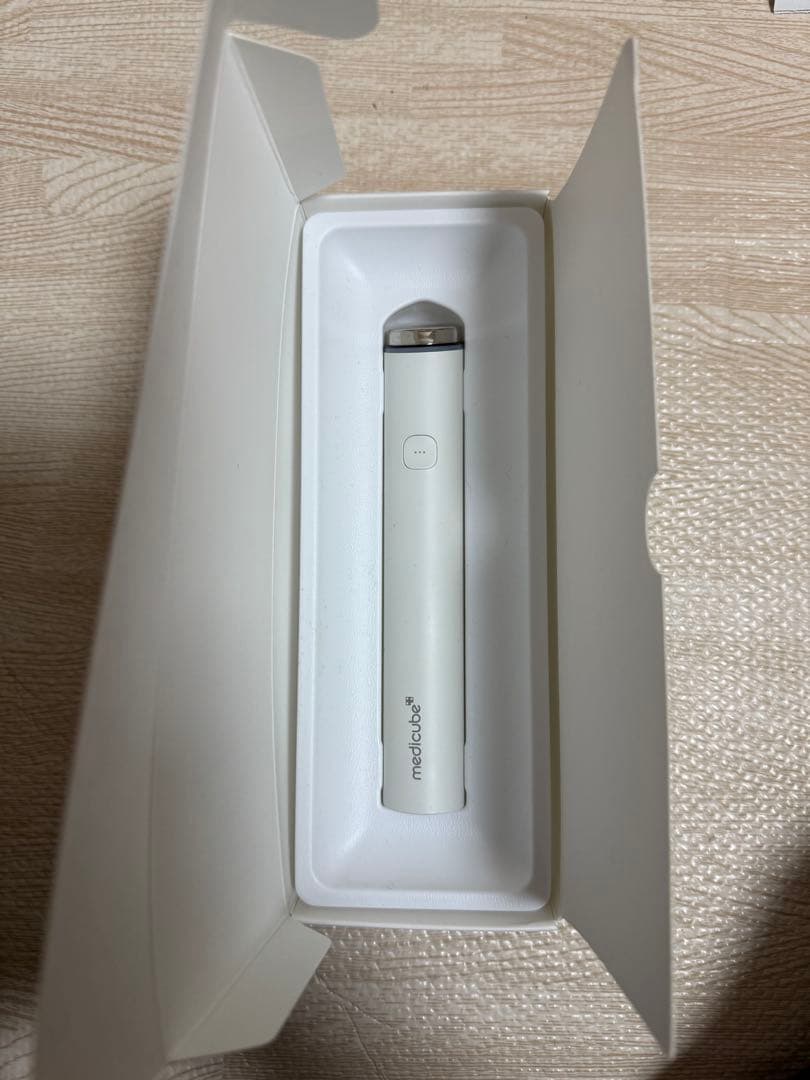 メディキューブ AGE-R ブースタープロミニ 美顔器　PDRN美容液