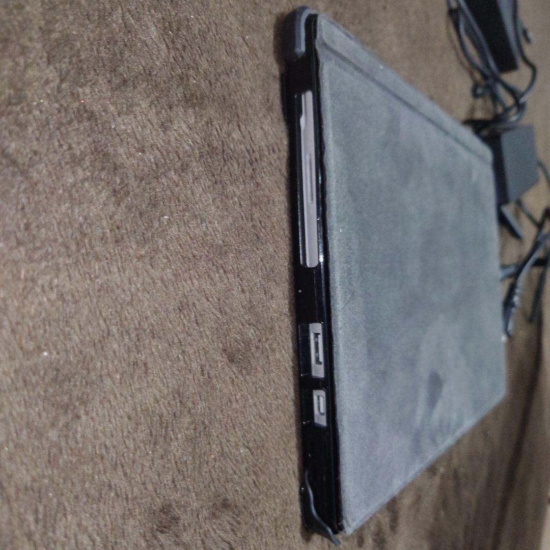 【大幅値下げ中】Surface Pro i7 8GBメモリ 256GB SSD