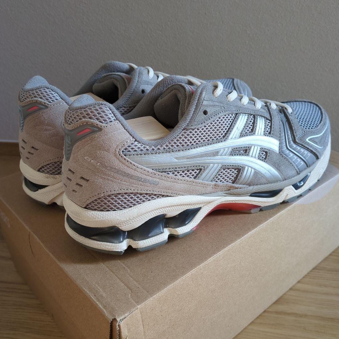 靴 asics GEL KAYANO 14 GRAY/SILVER