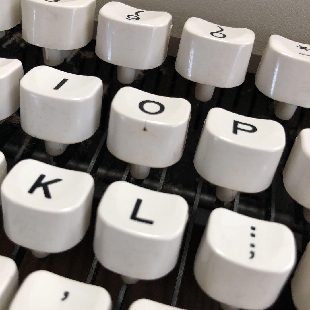 olivetti LETTERA25 タイプライター