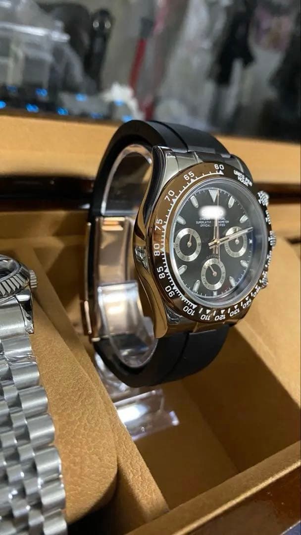 VK63カスタムクロノグラフシルバーブラック文字盤ローズゴールド針ブラックラバー