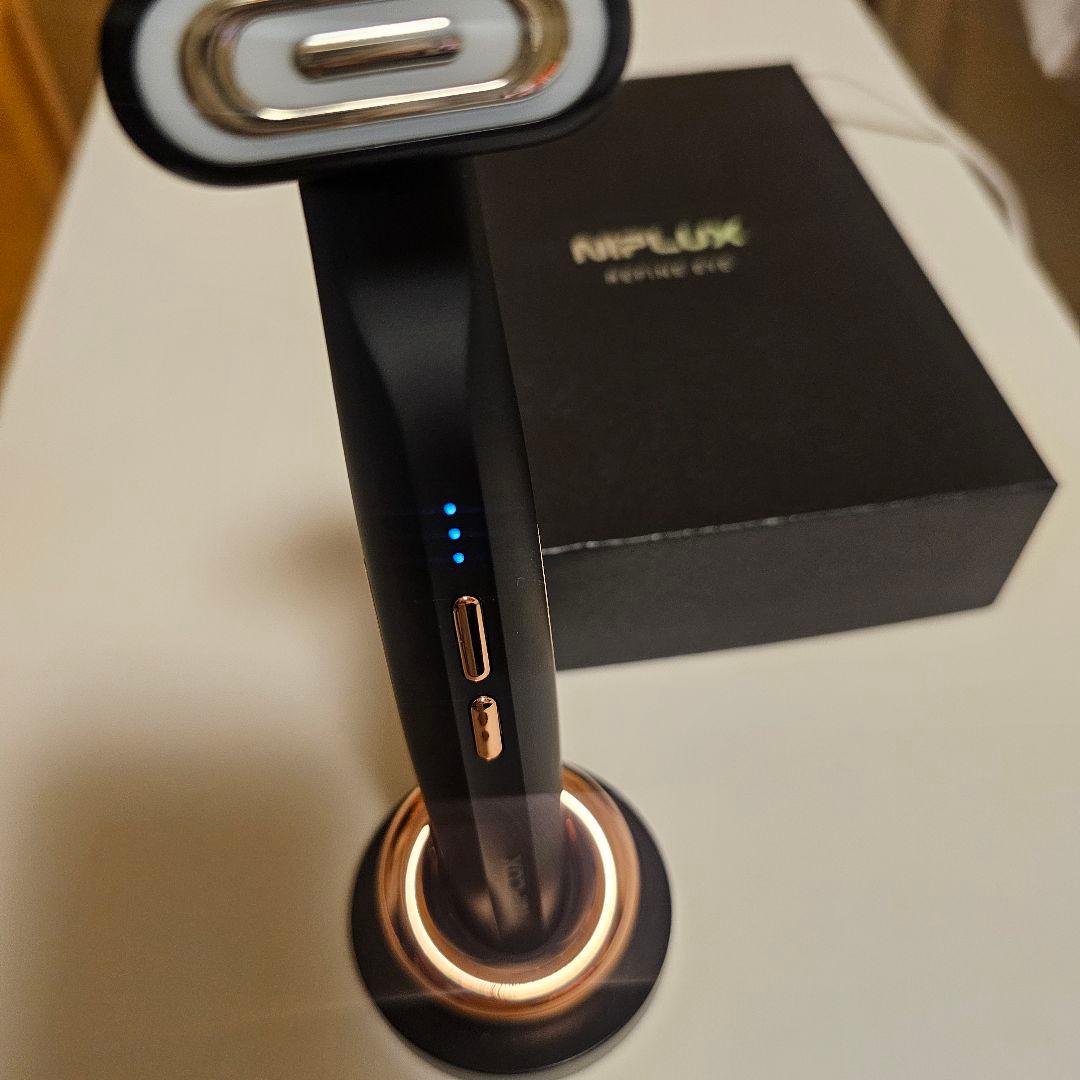 NIPLUX REFINE EYE 美顔器