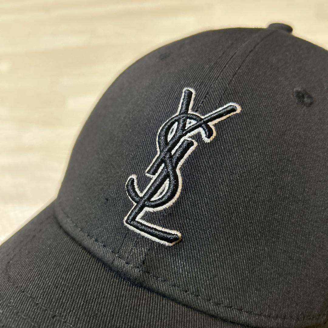 サンローランパリ　カサンドラロゴキャップ　ブラック　687687