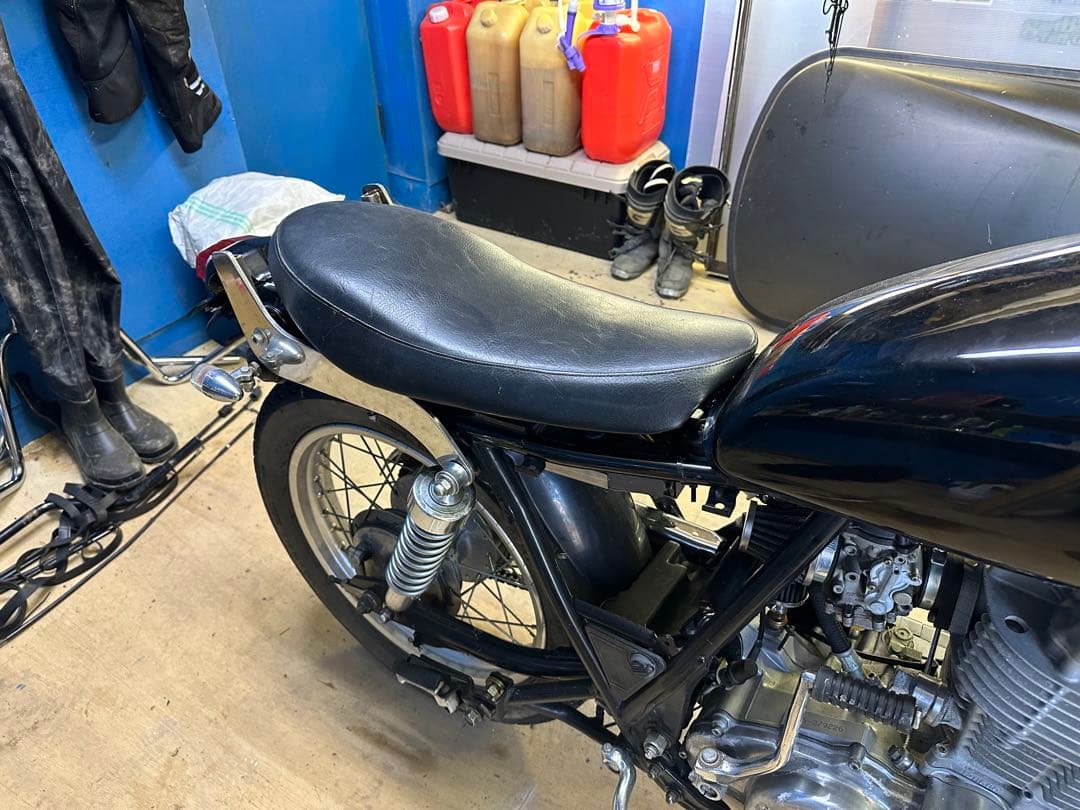 K&H バイク　シート SR400/500