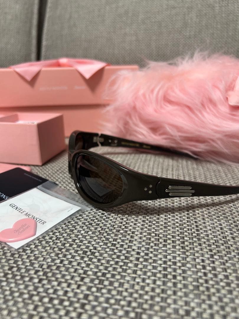 ⚠️最終値下げ【新品未使用】GENTLE MONSTER × JENNIEチャーム