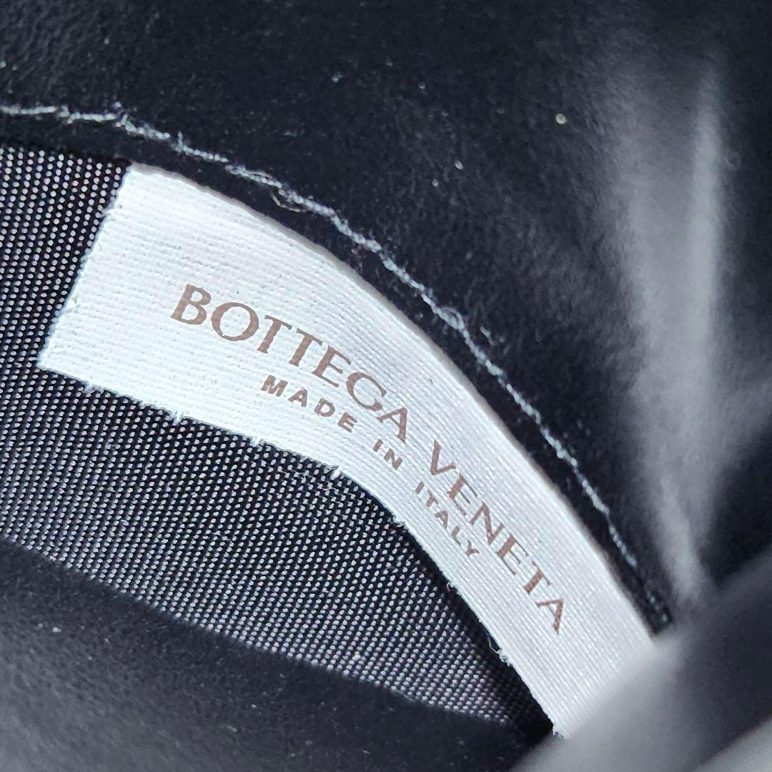 ✨極美品✨ボッテガ　長財布　二つ折り　カセット　ミディアム　レザー　ブラック　黒