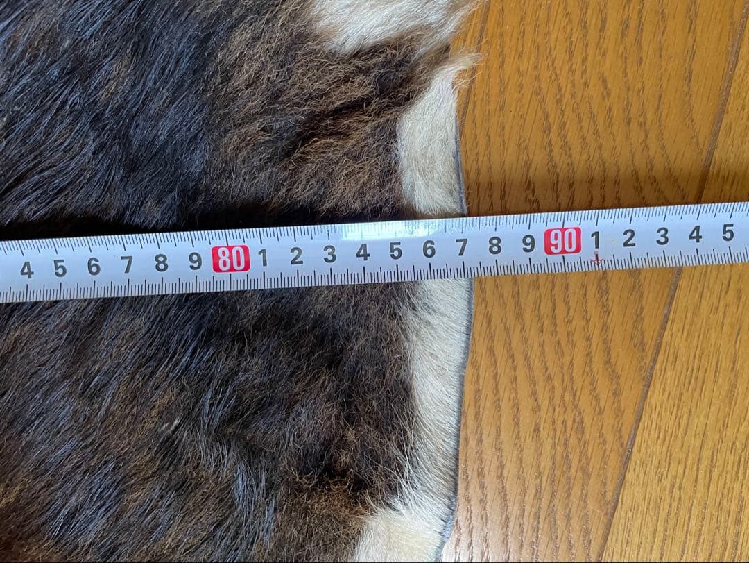 牛革ラグ ハラコラグブラウンホワイト 110cm x 107cm