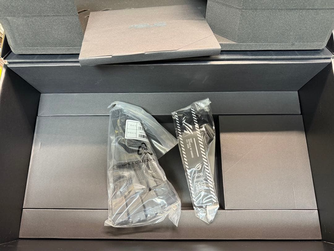 ASUS GeForce RTX 4090 OCモデル納品書付き