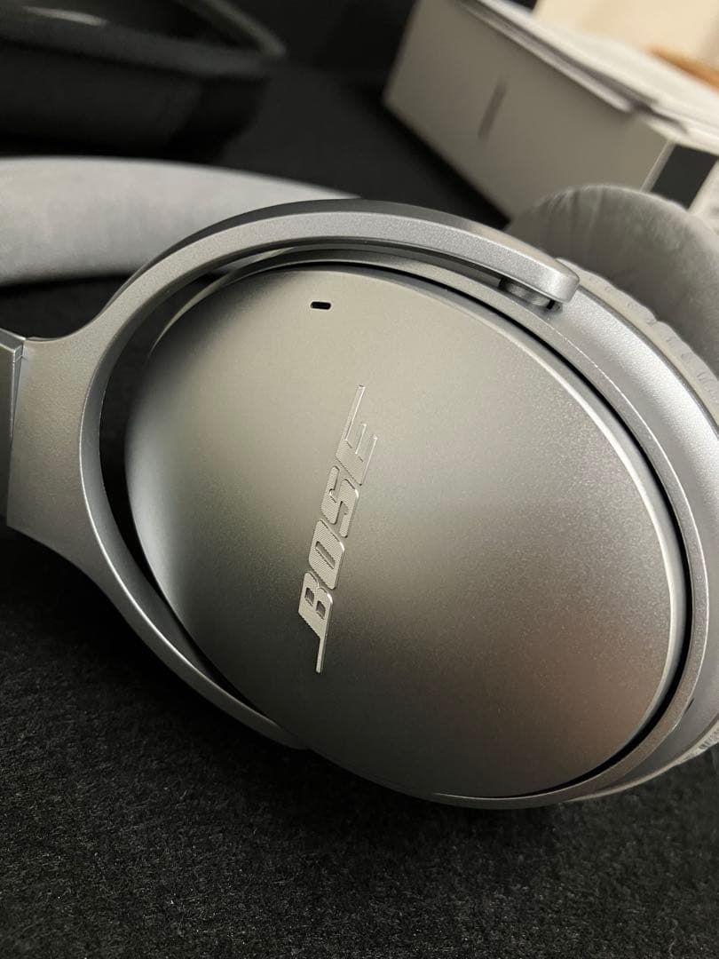 【未使用品】廃盤 Bose QuietComfort 35 シルバー 箱書類付き