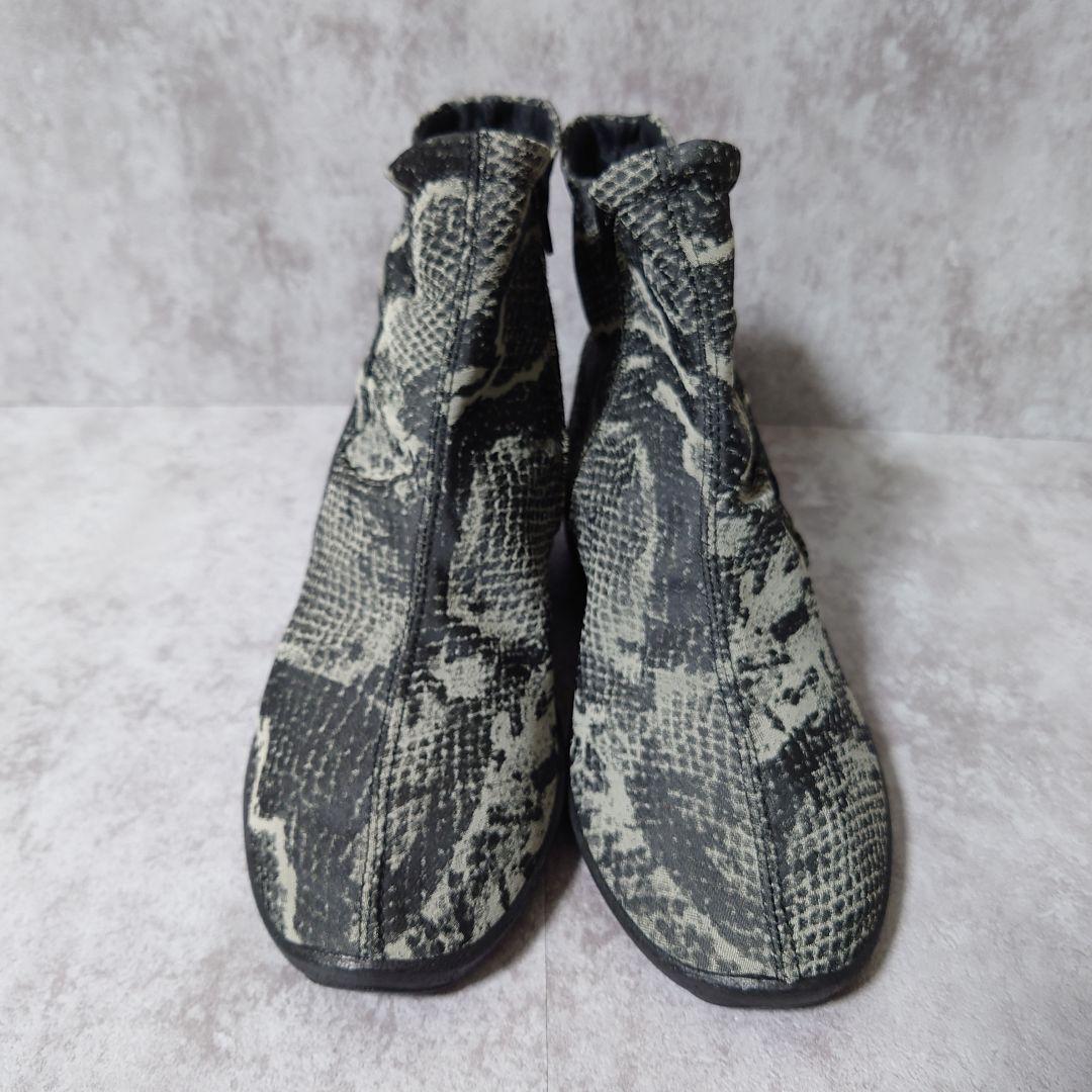 新品未使用　アルコペディコ　ショートブーツ　大きいサイズ　蛇プリント　軽量　39