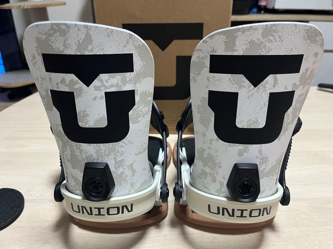 スノーボード Union Bindings Strata 25-26