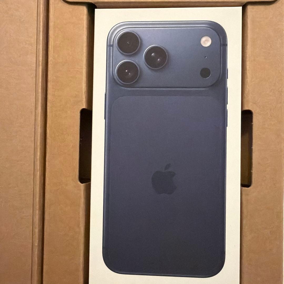 新品　Apple iPhone 17 Pro Max ディープブルー256GB