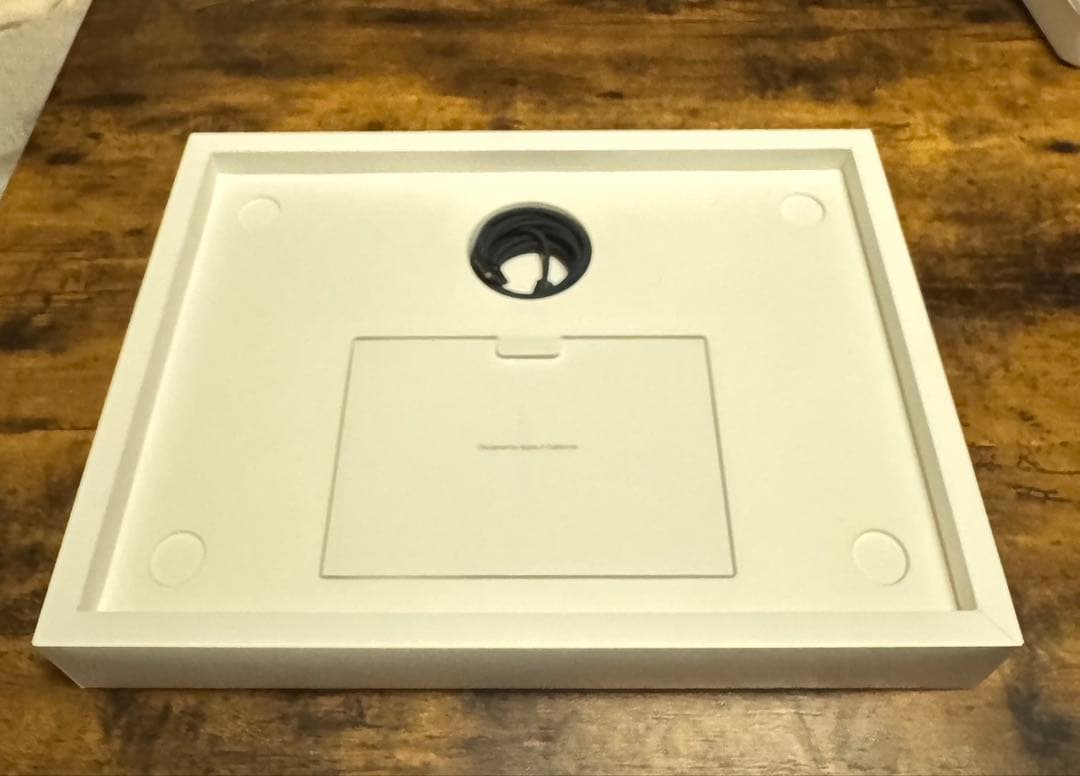 MacBook Pro スペースブラック ほぼ新品です。