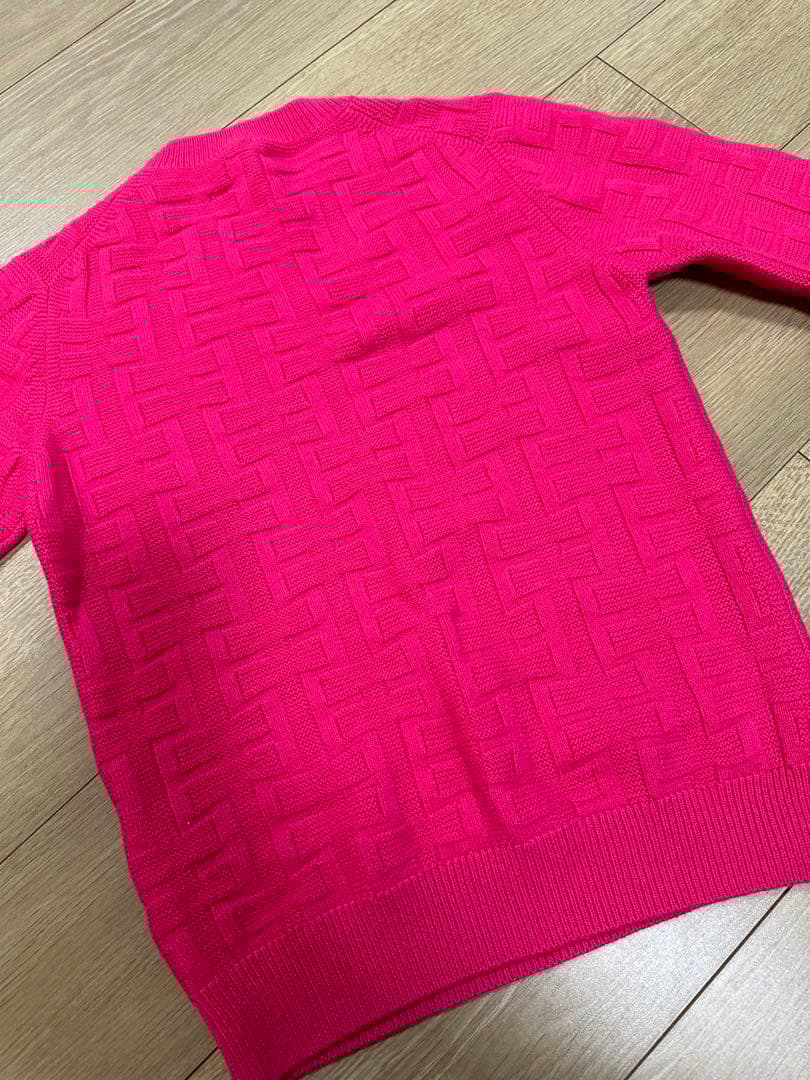 HERMÈS ピンク ニットセーター