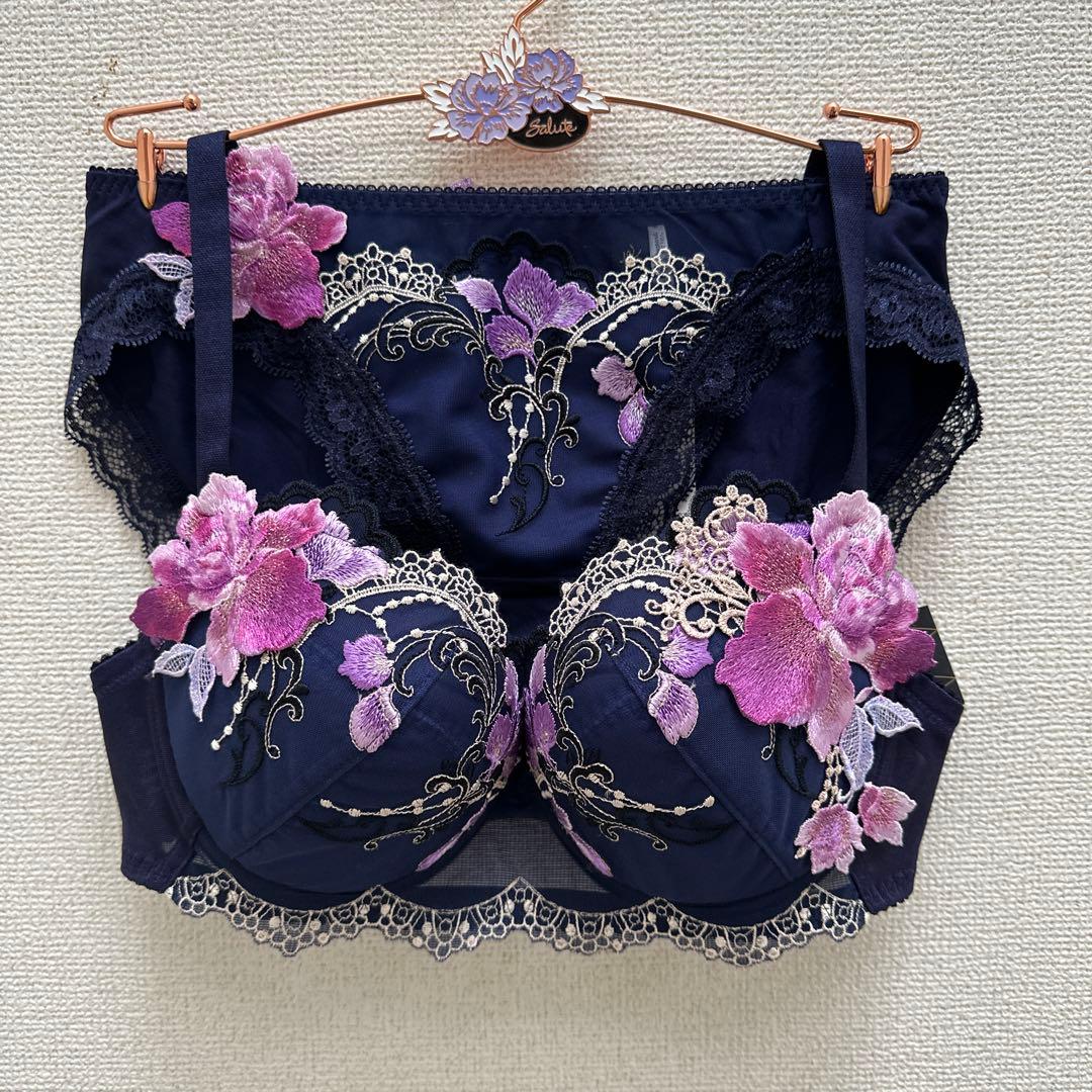 【新品】wacoal サルート91 GブラE70&ノーマルショーツLセット