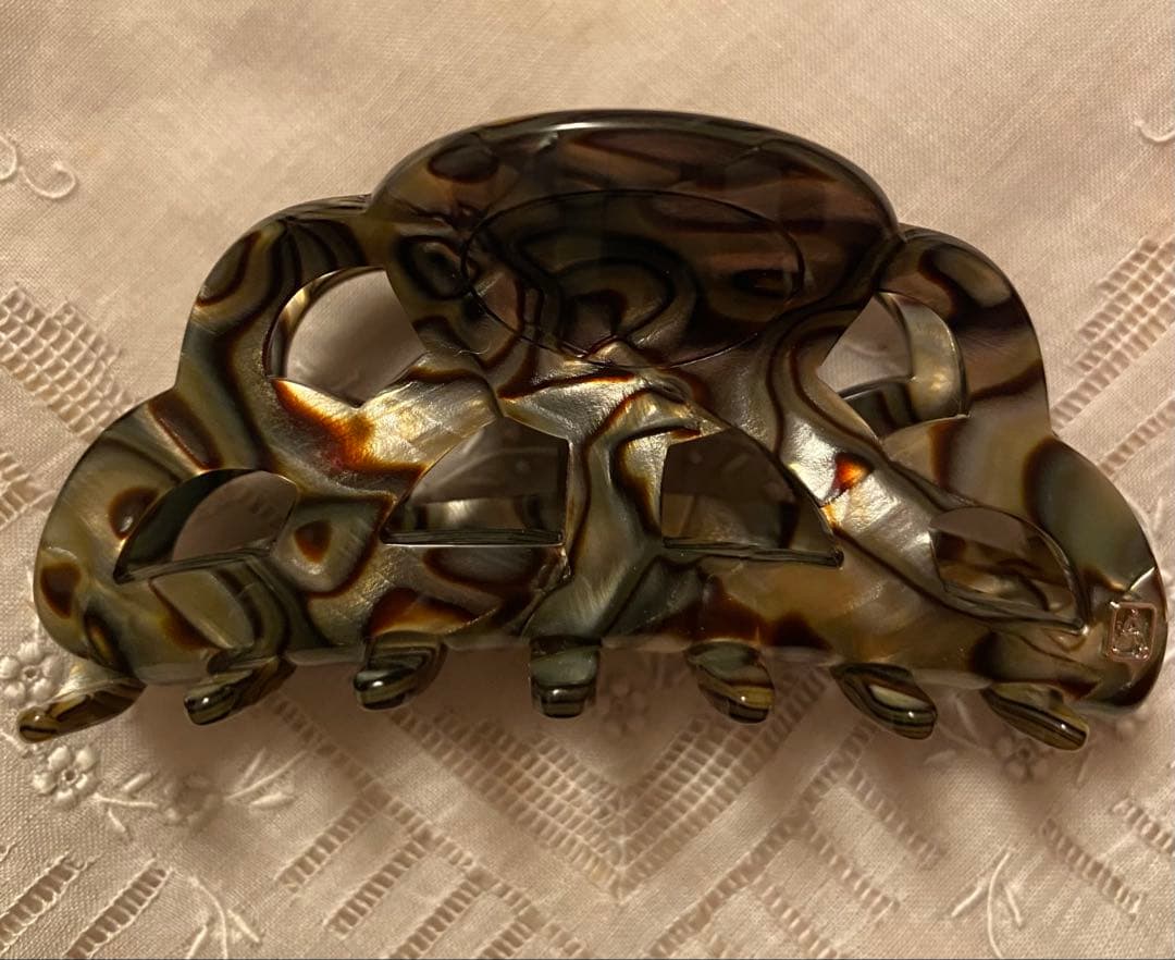 新品未使用品☆アレクサンドルドゥパリ☆ブラウン系マーブルヘアクリップ