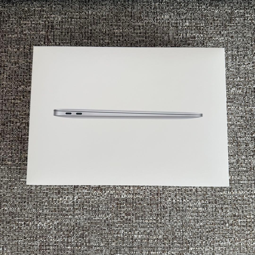 M1 Macbook air 16GB/256GB 定価138,380円
