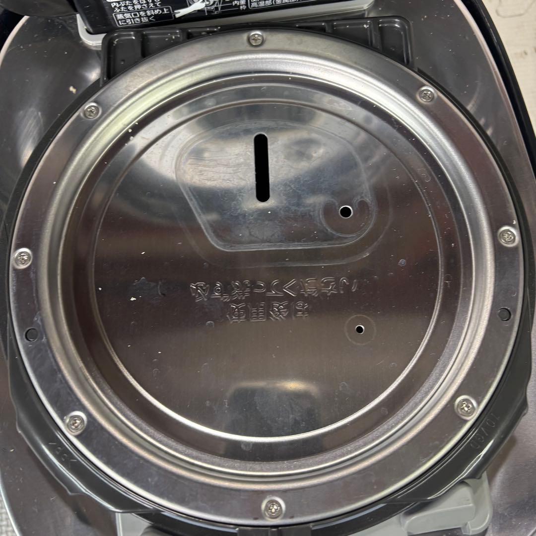 東芝　RC-10VST 真空圧力IHジャー炊飯器　2023年製