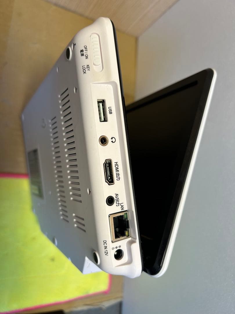 AVOX ポータブルブルーレイプレーヤー