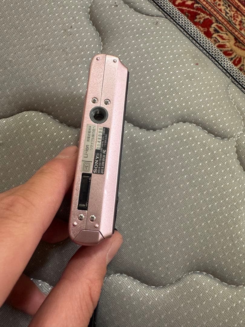 SONY DSC-T70 コンパクトデジタルカメラ