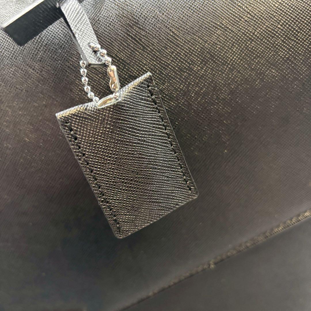 鍵付き美品 バーバリー サフィアーノレザー ブリーフケース ダレスバッグ 黒色