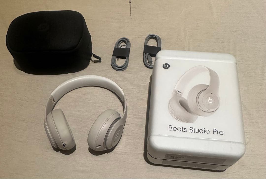 Beats Studio Pro ワイヤレスヘッドホン ホワイト