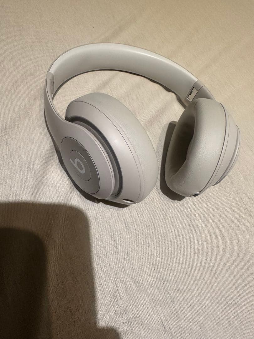 Beats Studio Pro ワイヤレスヘッドホン ホワイト