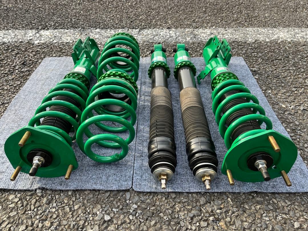 美品TEIN ZRR80 85 ZWR80 ノア ヴォクシー フルタップ 車高調