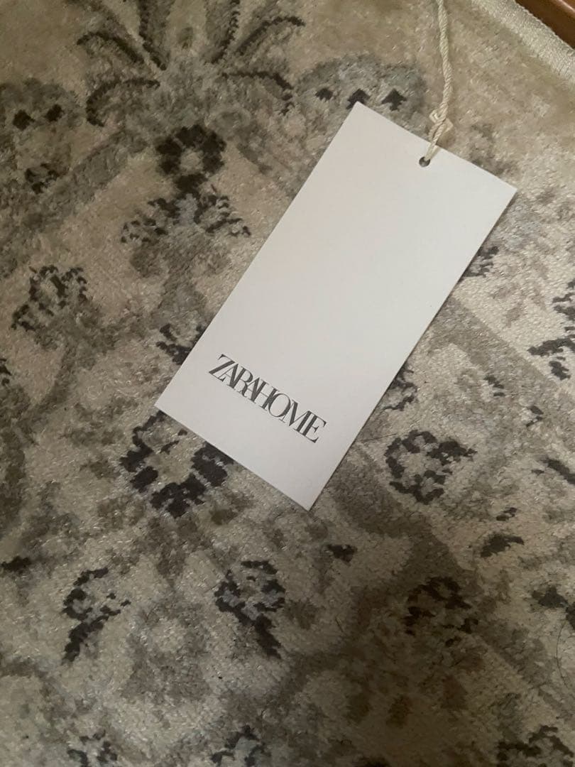 破格　ZARAヴィンテージスタイルラグ