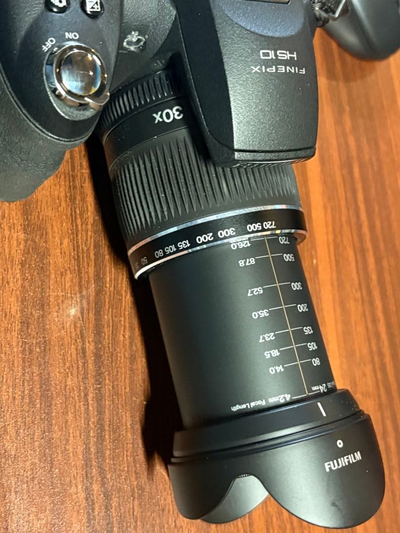 オマケ付　Fujifilm FinePix HS10デジタル一眼レフ 動作確認品