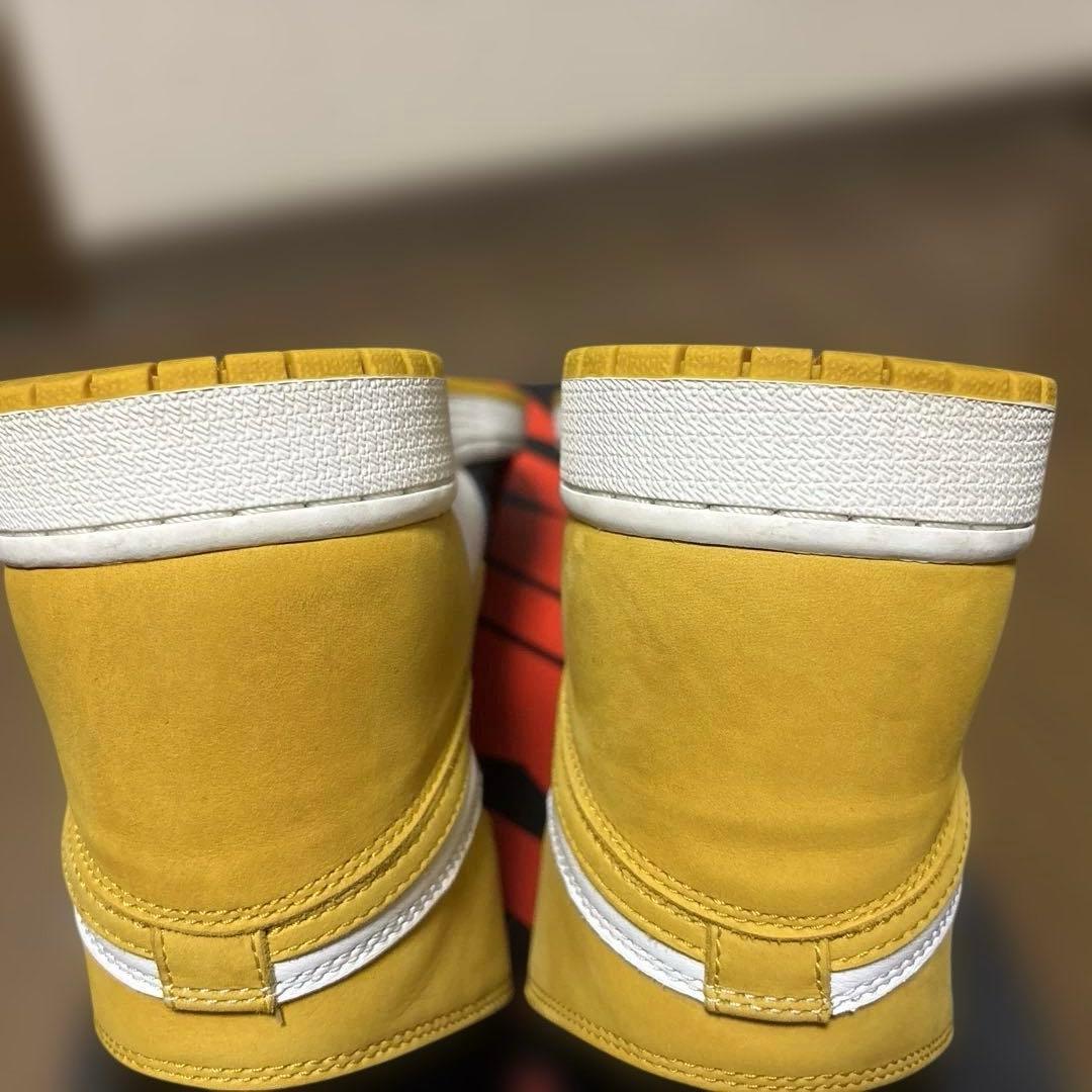 Nike Air Jordan 1 Retro High OG イエローオークル