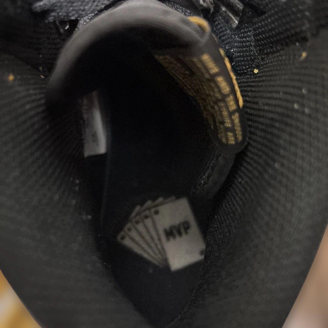 Nike Air Jordan 1 Retro High OG イエローオークル