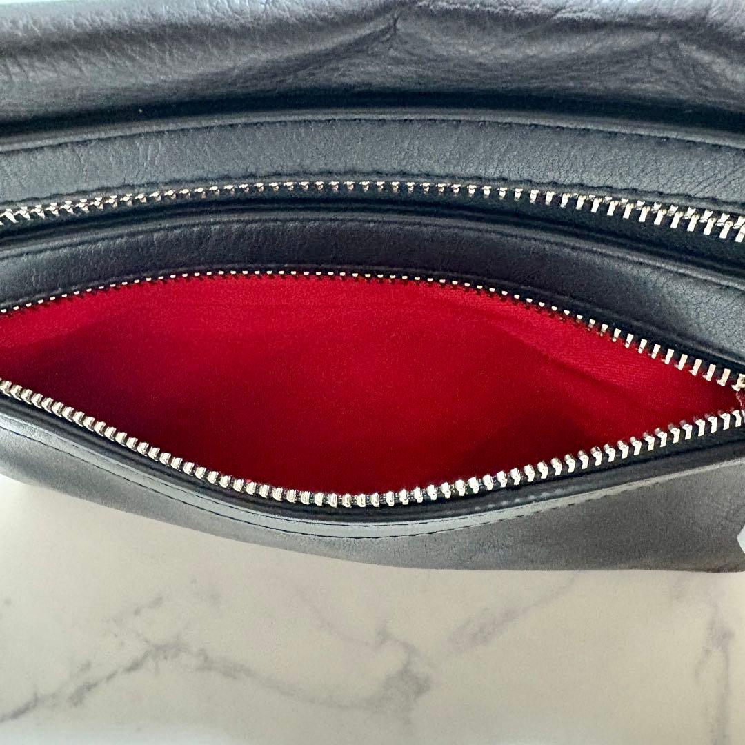 極美品 kawa-kawa カワカワ ボディバッグ スーパーソフトレザー 黒 M