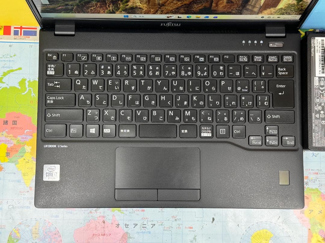 極美品 i7・16GB 富士通 U9310/DW 13.3型 綺麗 ノートPC