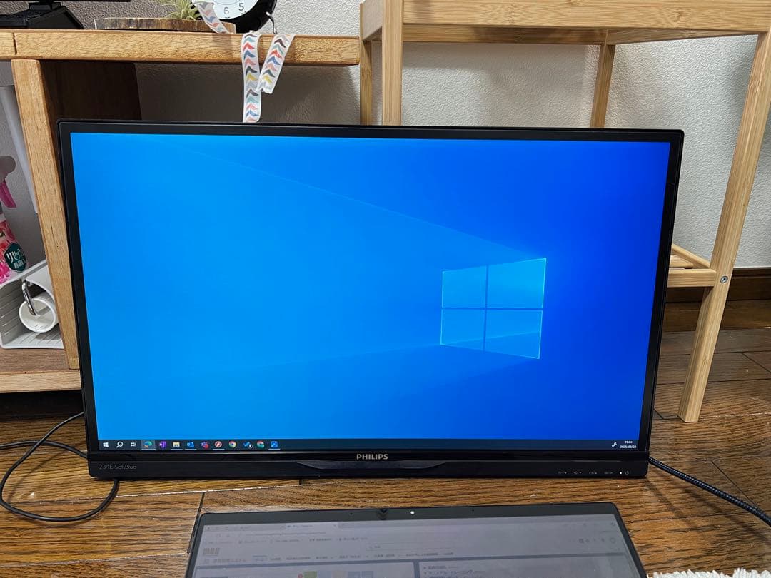 アーム＋Philips ディスプレイ VESAマウント対応