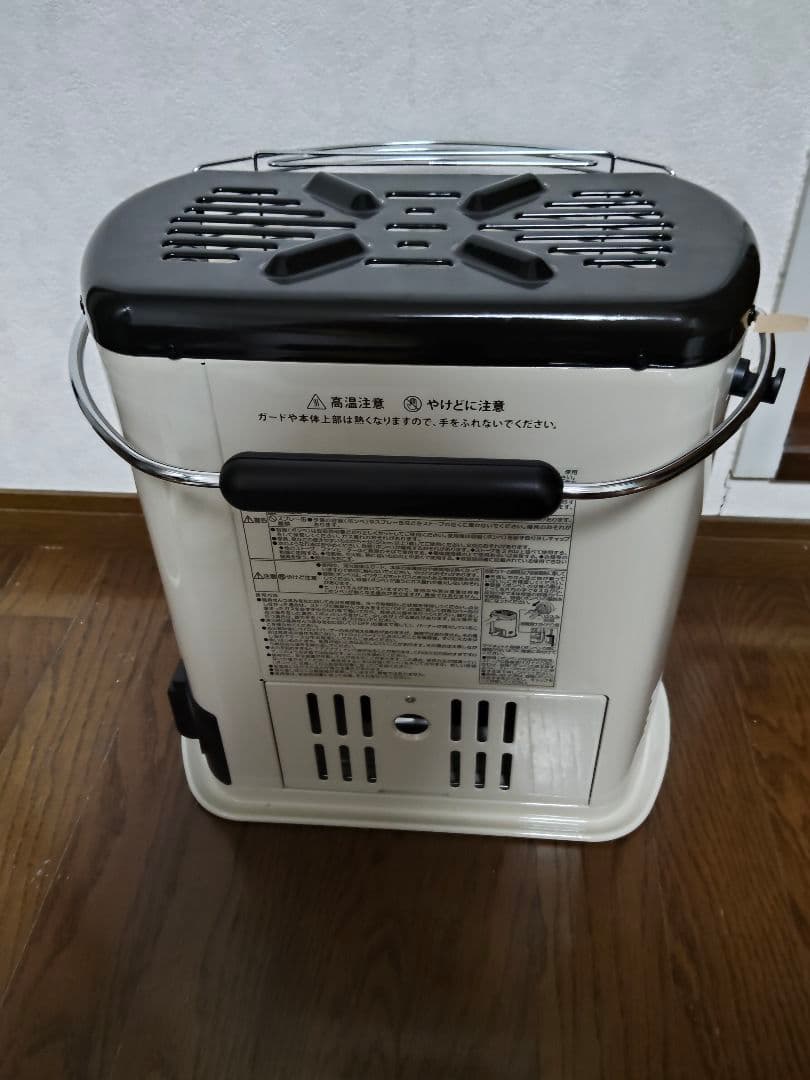 イワタニ ガスファンヒーター コンパクト