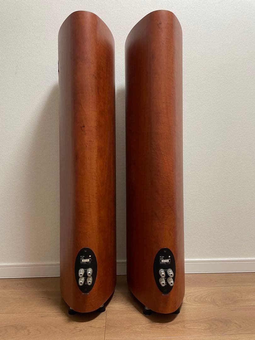 送料込 KEF iQ9 トールボーイ　スピーカー