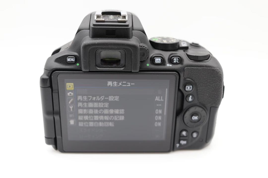 ☆美品【NIKON】D5600 + 18-55mm + 70-300mm ニコン