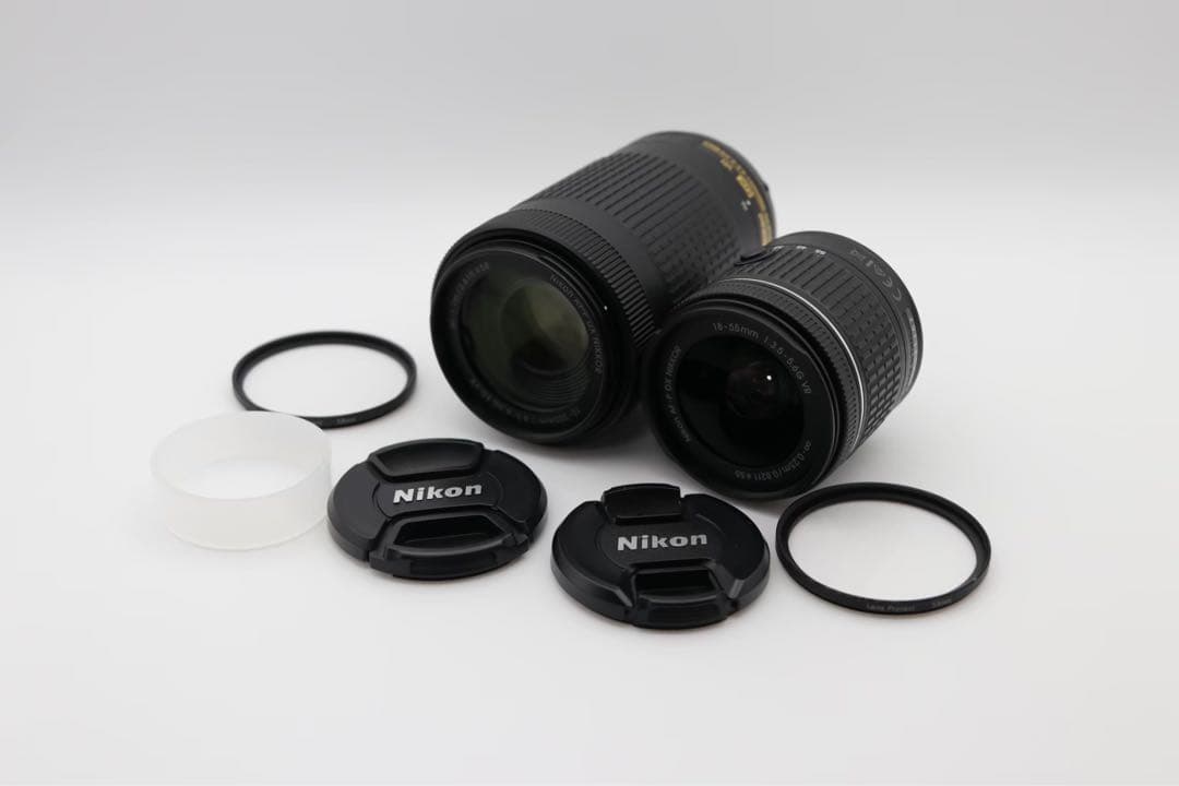 ☆美品【NIKON】D5600 + 18-55mm + 70-300mm ニコン