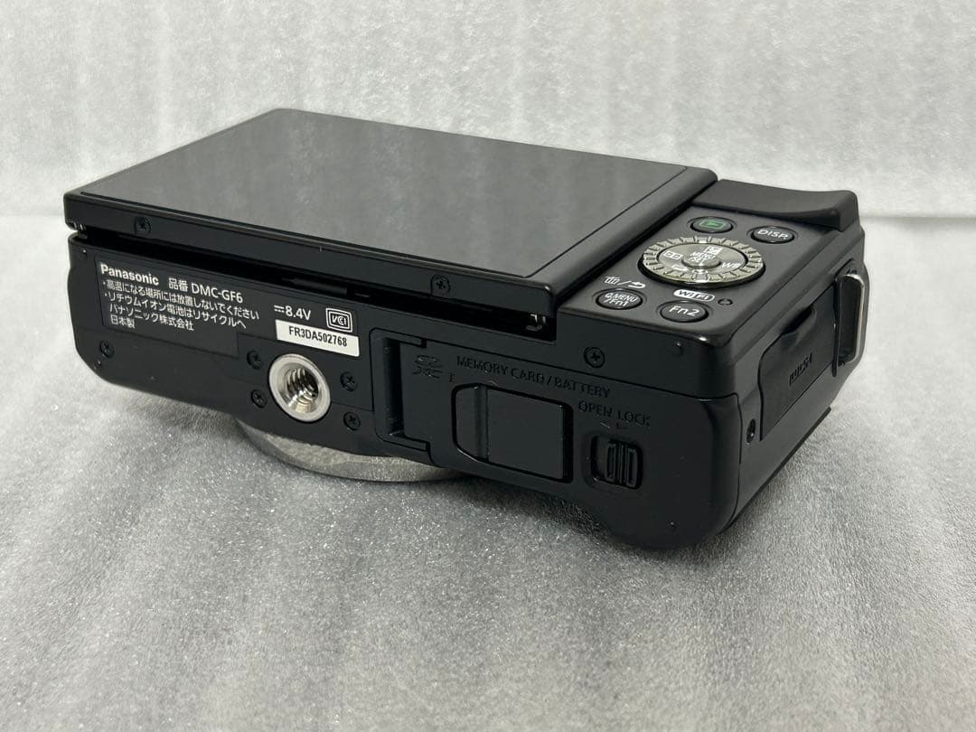 LUMIX DMC-GF6 ブラック デジタル一眼レフ 本体　250