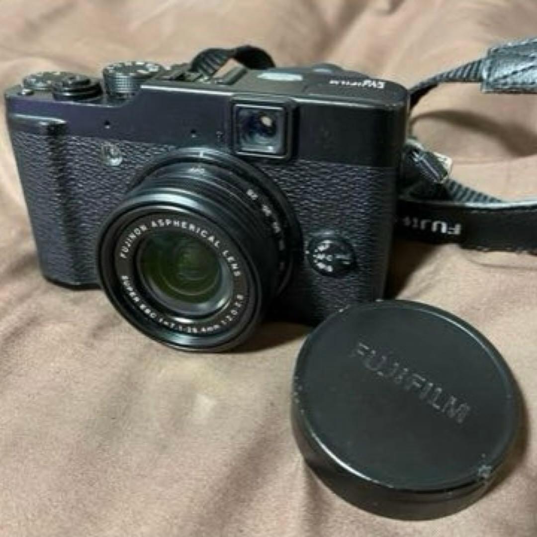 【美品・箱付き】Fujifilm X10 デジタルカメラ レンズキャップ付き