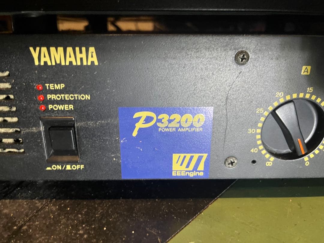 YAMAHA P3200 パワーアンプ