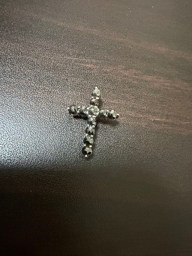 K10WG（ホワイトゴールド）ブラックダイヤモンド1.30ctクロストップ