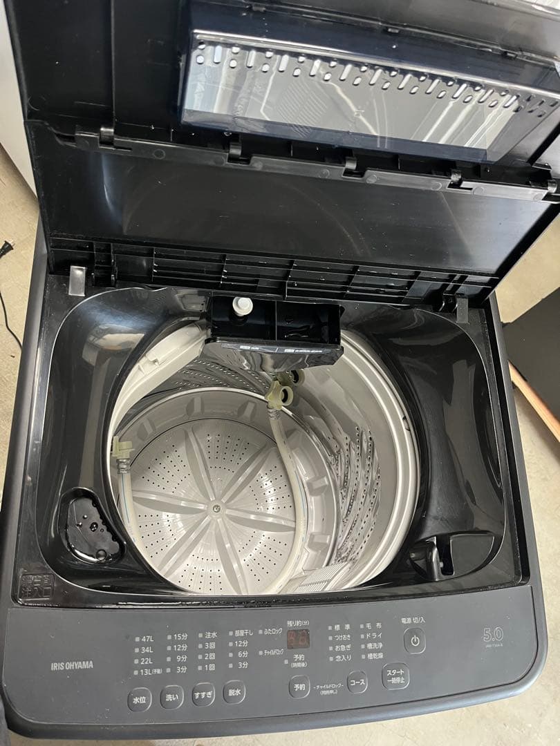 極美品！アイリスオーヤマ　IAW-T504-B 2024年製5キロ　T