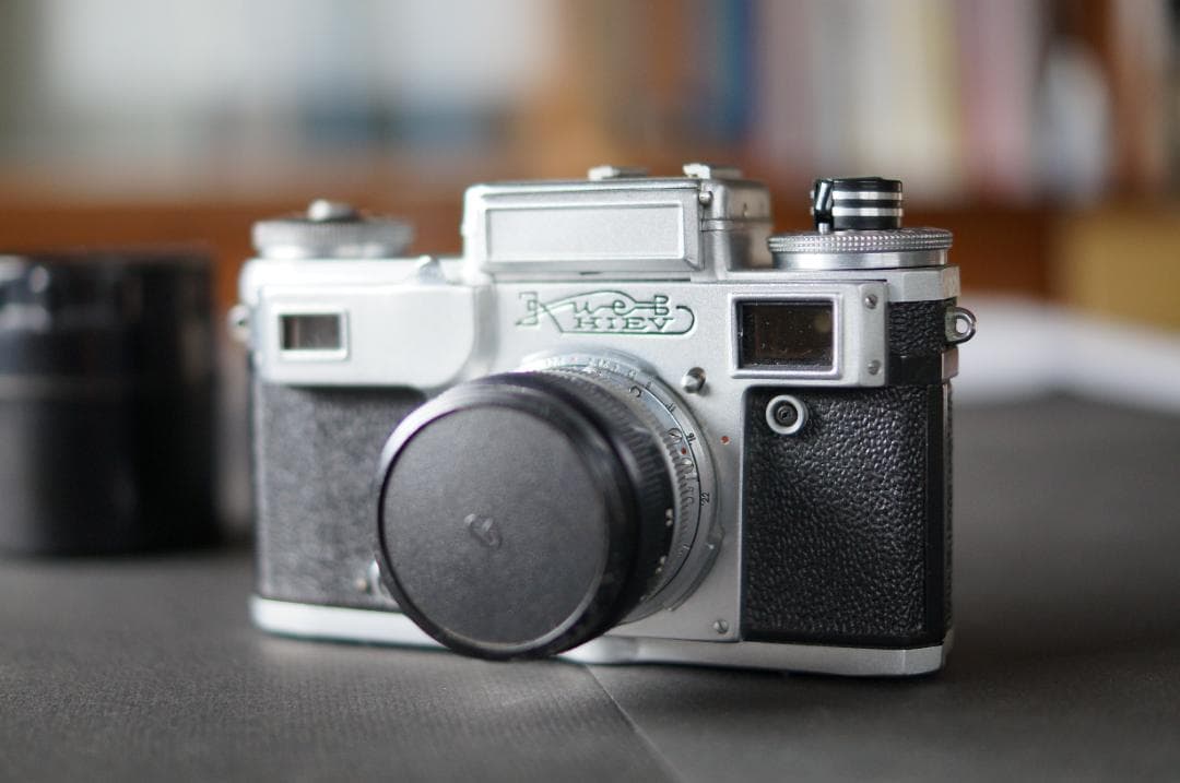 Kiev 4M + レンズ2本　+箱