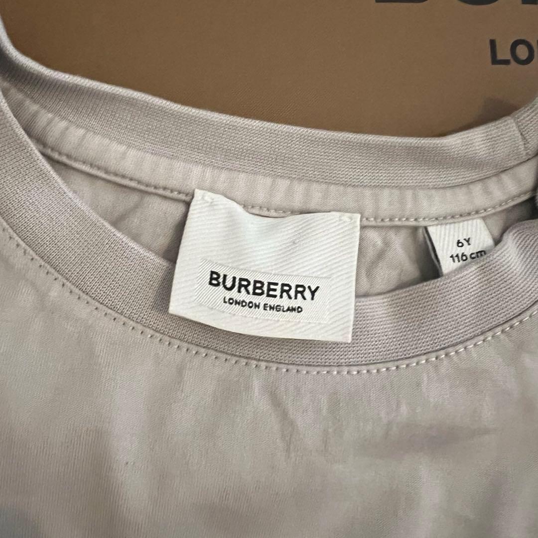 美品　Burberry Tシャツ　6y